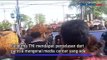 Panglima TNI Andika Perkasa Diajak Selfie Warga saat Cek Media Center Pernikahan Kaesang-Erina