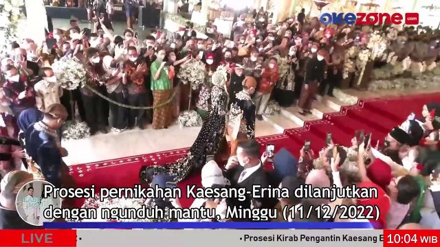 Kaesang Tertangkap Kamera Beri Tanda Cinta Ala Korea di Prosesi Ngunduh Mantu