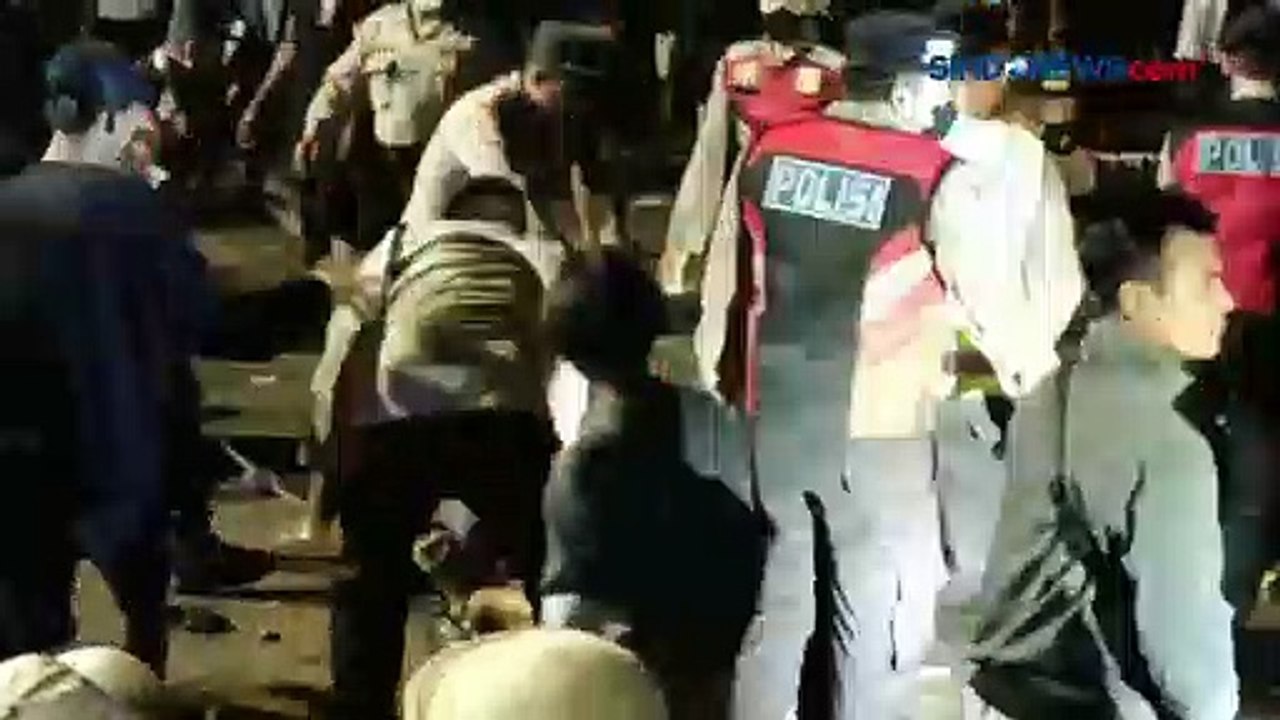 Penonton Baku Hantam, Konser Naff di Tuban Dihentikan