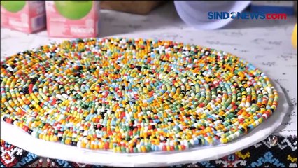 Melihat Semangat Ibu-Ibu di Mahakam Ulu Membuat Aksesoris dan Suvenir dari Anyaman