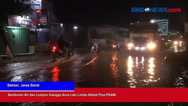 Semburan Air dan Lumpur Ganggu Arus Lalu Lintas Akibat Pipa PDAM di Bekasi Bocor