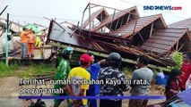 Dua Rumah Warga Roboh Diterjang Hujan Lebat dan Angin Kencang di Pekanbaru