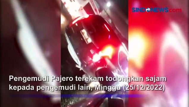 Pengemudi Mobil Arogan Todongkan Sajam di Kelapa Gading