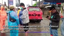 Banjir Menutup Jalan di Comal, Polisi Alihkan Arus Lalu Lintas