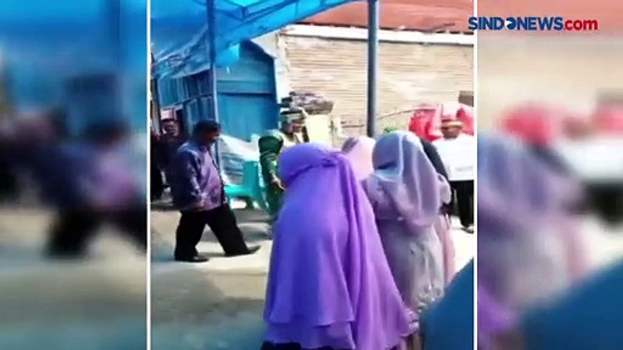 Bukan Rebana, Kedatangan Pengantin Ini Disambut Suara Lato-Lato