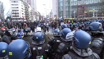 Manifestation contre la réforme des retraites. Place d'Italie. Paris/France - 07 Mars 2023