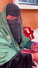 الفيديو"الخالة بدرية" تذهل زوار جناح السعودية بمعرض برلين السياحي العالمي.. هذا ما تفعله