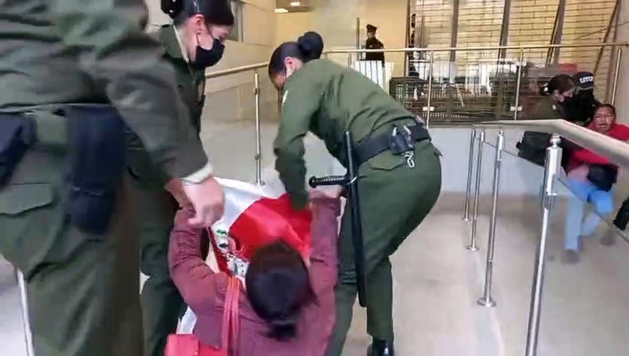 Expulsan a  la presidenta de Comcipo