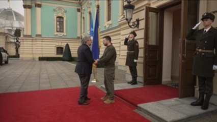 Guterres y Zelenski se reúnen en Kiev para abordar búsqueda de "paz justa"