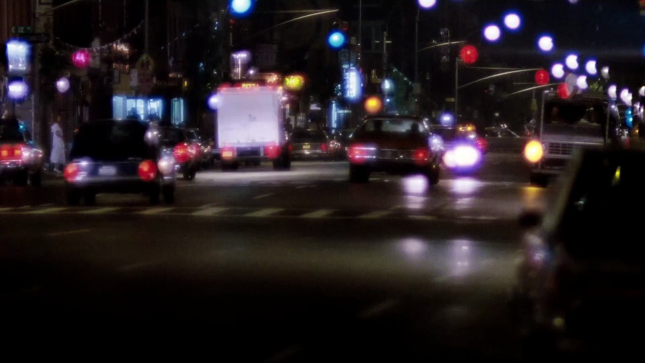 HIGHLANDER Film - Extrait avec Clancy Brown et Roxanne Hart - Course poursuite effrénée