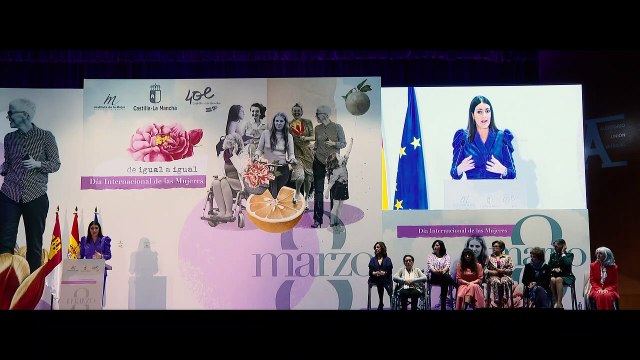 Llanos, Isabel, Carmen, Cristina y Amparo brillan con luz propia en el 8M de C-LM