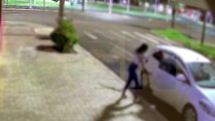 Câmera de segurança registra mulher esfaqueando homem no Centro de Cascavel