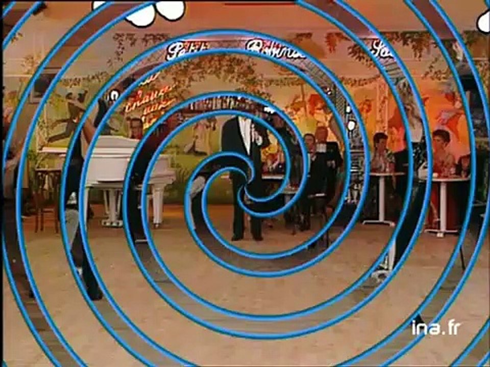 Marcel Amont, chanteur bondissant, connu pour de nombreux tubes qui ont traversé le temps, comme "Bleu, blanc, blond" ou "Dans le coeur de ma blonde" est décédé