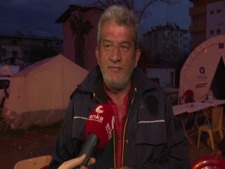 Yıkılan Evine "Hasarsız" Raporu Verilen Depremzede: "Deprem Vergileri Nerede? Yurt Dışından Gelen Paralar Nerede? Evlerimizin Yapılmasını İstiyoruz"