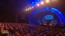 Marcel Amont chante un medley de ses tubes sur la tournée 