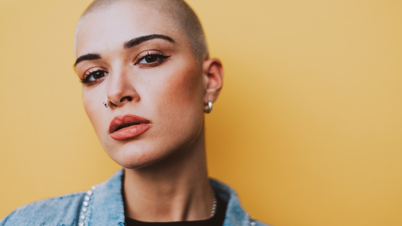 Das sind die Unterschiede zwischen Narzissmus und einem gesunden Selbstbewusstsein