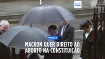Macron quer direito ao aborto na Constituição de França