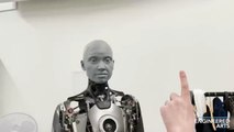 Ce robot IA déteste qu'on lui touche le nez