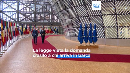 L'Europa si inquieta: "Sui migranti il Regno Unito rispetti gli obblighi internazionali"