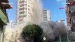 Depremde ağır hasar gören 14 katlı apartman kontrollü olarak yıkıldı