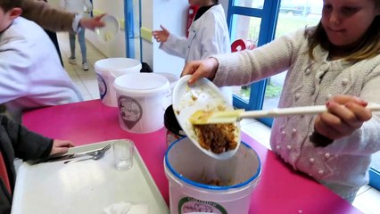 Campagne de pesée des aliments non consommés à la cantine, Ergué-Gabéric, 9 mars 2023