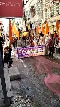 टैंकरों से बरसा रंग, गाडि़यों से उड़ा गुलाल, रंगों से सरोबोर हुआ शहर, अब रंगपंचमी की बारी