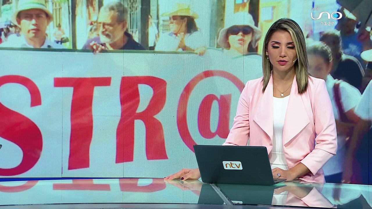Maestros urbanos de Santa Cruz marcharon en respaldo a los colegas gasificados en La Paz y en rechazo de la nueva currícula