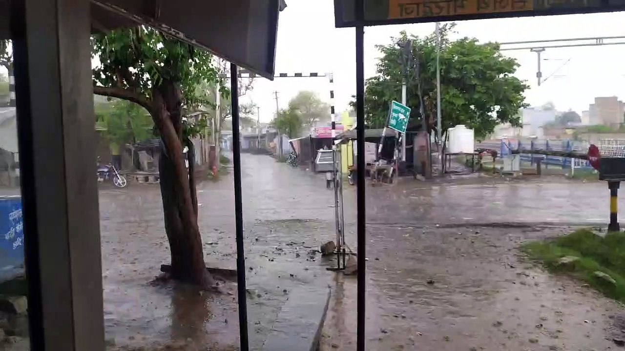 बेमौसम की बारिश व ओलावृष्टि से अन्नदाता की आंखो...
