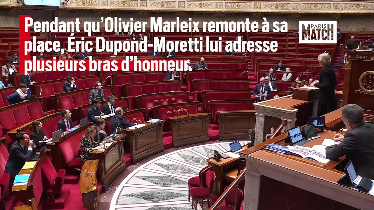 Eric DupondMoretti et les bras d'honneur Vidéo Dailymotion