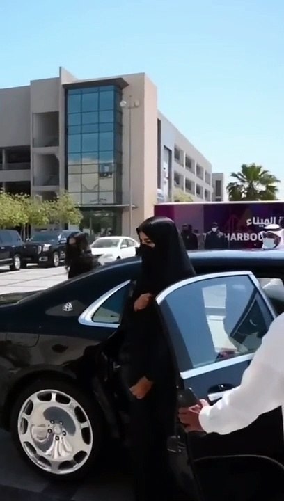 Saudi Arabian Princess  Royal Family Of Saudi Arabia_HD