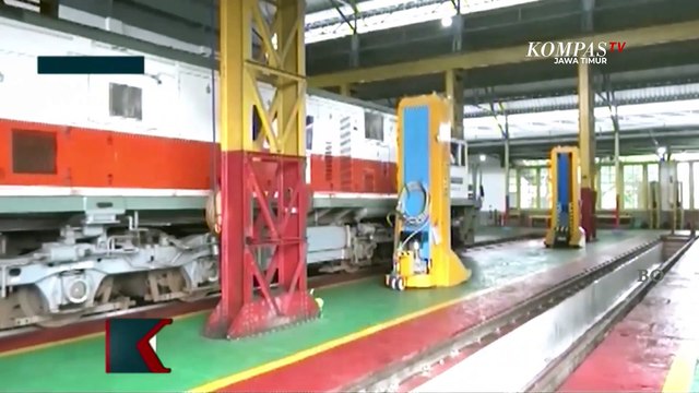 Persiapan Layanan Kereta Api Lebaran, Lokomotif Diperiksa & Diperbaiki di Depo Daop IX Jember