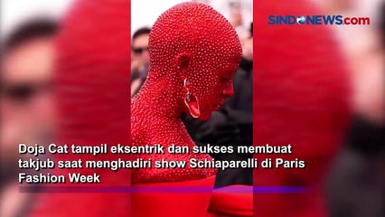 Keren, Tubuh Doja Cat Dihias 30 Ribu Butir Kristal Swarovski