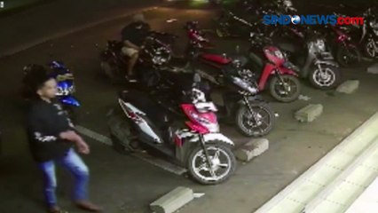 Download Video: Terekam CCTV, Pencurian Motor di Toko Es Krim di Jonggol