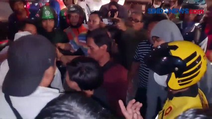 Pengendara Motor Wanita Terjatuh saat Pertahankan Motornya dari Begal