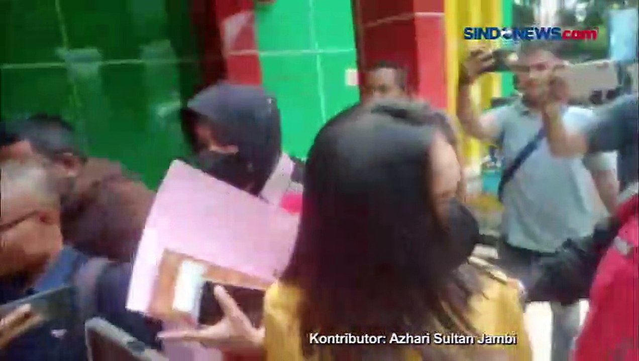 Mama Muda Diduga Cabuli Belasan Bocah di Jambi, Ancam Bunuh Anak jika Ditolak Suami Berhubungan Intim