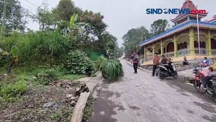 Luncuran Awan Panas Guguran Gunung Merapi, Sejumlah Desa Diguyur Hujan Abu