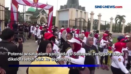Lepas Peserta Jalan Sehat, Sandiaga Uno Berharap Potensi Pariwisata di Kendari Dikelola dengan Baik