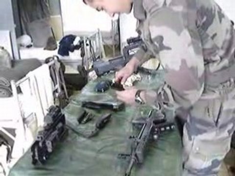 Démontage de Famas