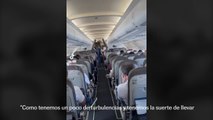 Marta Sánchez y Carlos Baute sorprenden a los pasajeros de un vuelo cantando 