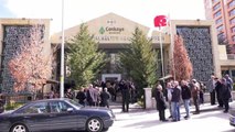 Gazeteci İsmet Demirdöğen, Pir Sultan Abdal Cemevi ve Kültür Merkezi'nde Düzenlenen Törenle Son Yolculuğuna Uğurlandı