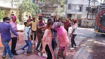 Police's Holi, soldiers danced to the song My Name Is Lakhan