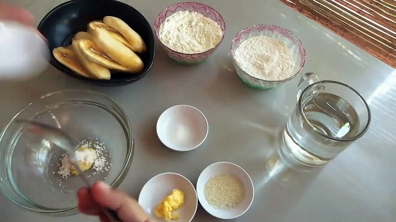 Cara membuat pisang goreng - How To Cook Fried Bananas