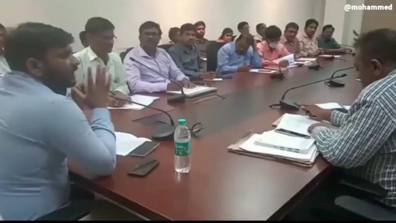 జనగామ: గ్రామ స్థాయి అభివృద్ధి పనులపై అదనపు కలెక్టర్ సమావేశం