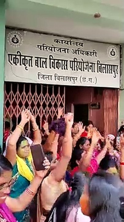 मुख्यमंत्री की बजट घोषणा से त्योहार की खुशियां हुई दोगुनी