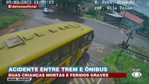 Trem atinge ônibus escolar no Paraná 10/03/2023 13:09:46