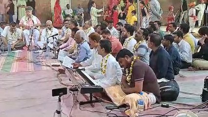 नगरसेठ बंशीवाला का दरबार भजनोत्सव-डांडिया से सजा