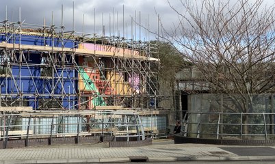 Gwdihw: The ghostly facade of a former venue