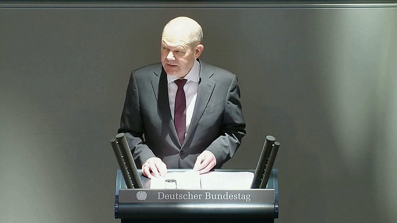 Scholz sichert Ukraine weitere Waffen und Munition zu