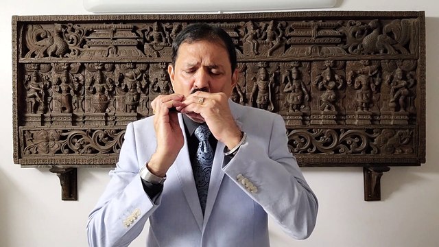 Satyam Shivam Sundaram-Film Satyam Shivam Sundaram 1978 on Harmonica Live Performance by Mukund Kamdar