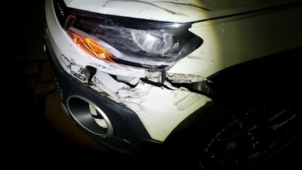 Saveiro Cross e Tiguan se envolvem em acidente na Rua Antonina